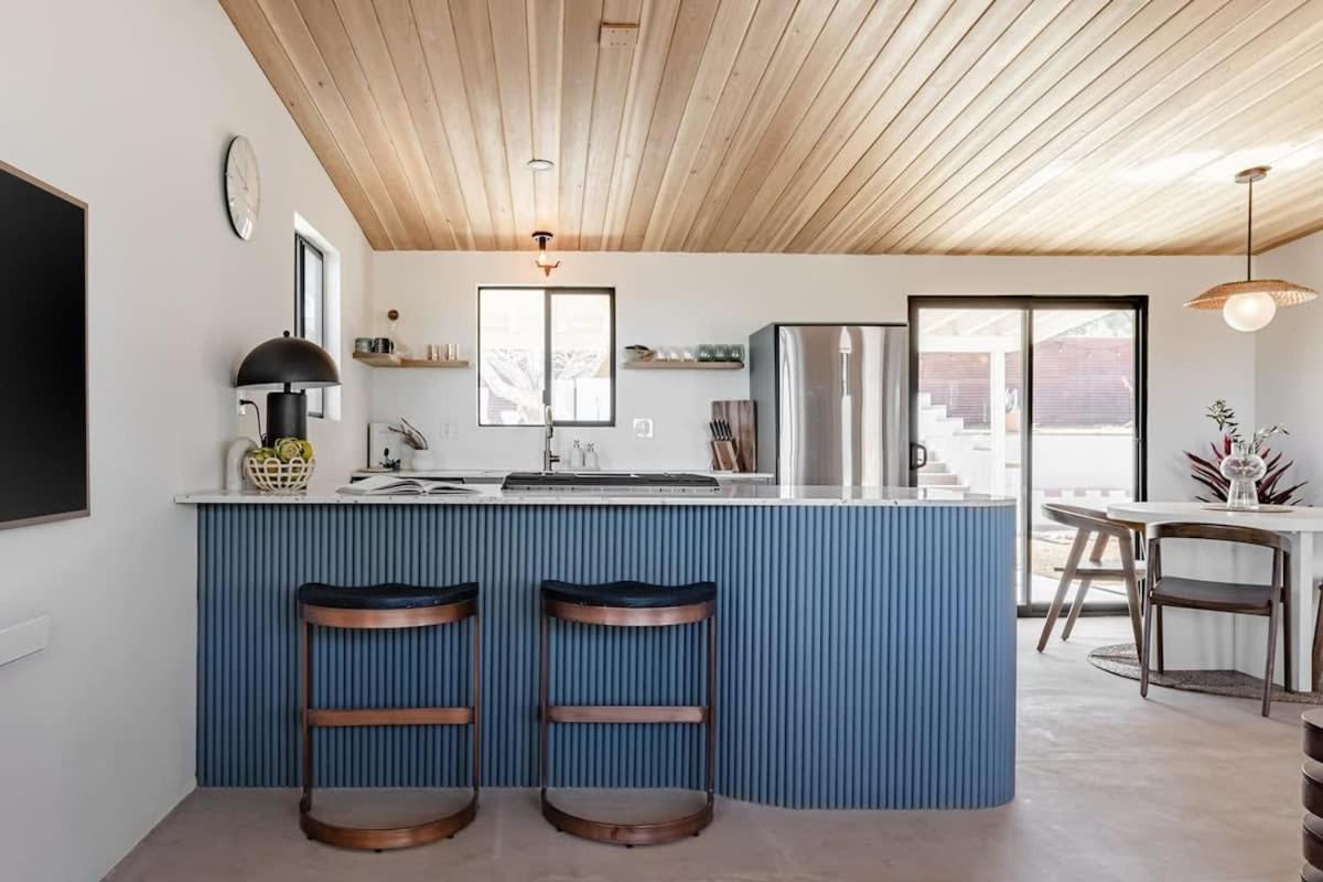 Joshua Tree - Le Tout Petit W Hot Tub Exterior photo